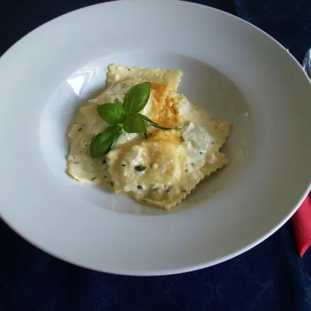 Camembert-Creme zu diversen Pasta-Sorten