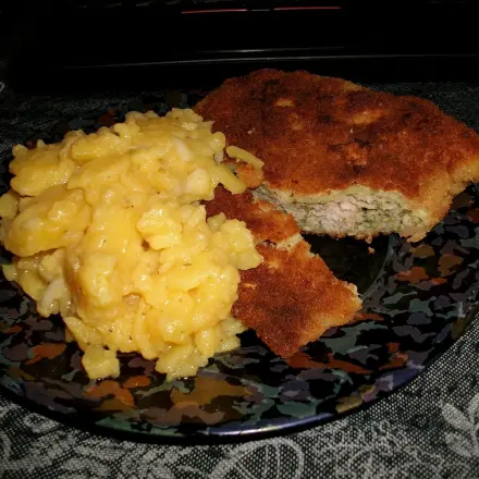 Panierte Maultaschen mit Kartoffelsalat