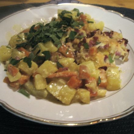 Karotten-Kohlrabi-Kartoffel-Auflauf