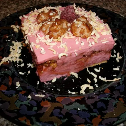 Himbeer-Mascarpone-Törtchen mit gebrannten Walnüssen