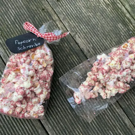 Red Velvet Cake Popcorn