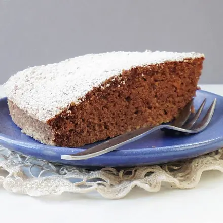 Brownie-Kuchen mit Kidneybohnen und wenig Zucker
