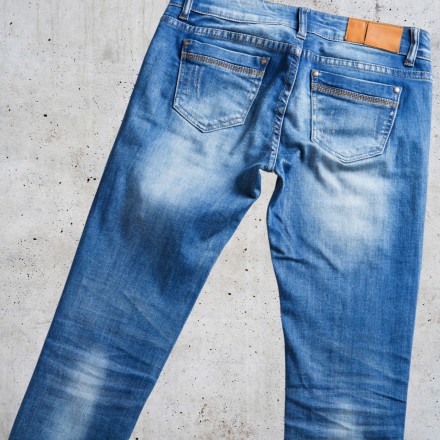 Damen Jeans Test & Vergleich: 8 Empfehlungen