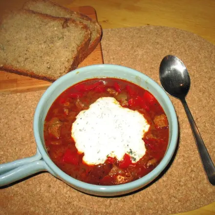 Scharfe Gulaschsuppe