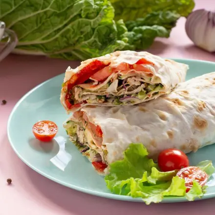 Lauwarme Tomatensalsa-Wraps