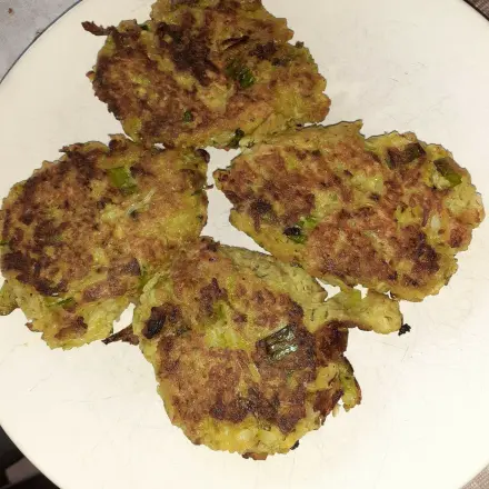 Brokkoli-Frikadellen