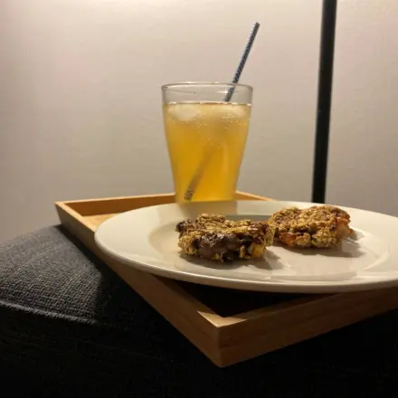 Müsli-Kekse mit Schokostückchen