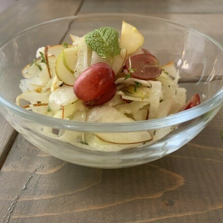 Birnen-Fenchel-Salat mit Trauben - vitaminreich & gesund