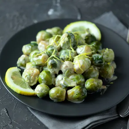 Überbackener Rosenkohl mit Karottengemüse