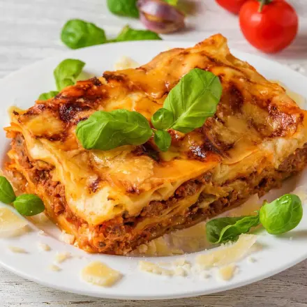 Lasagne mit Schinken und Ei