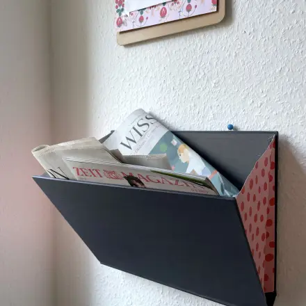 Zeitschriftenhalter aus altem Bucheinband DIY