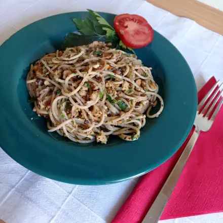 Pastagericht mit Walnüssen