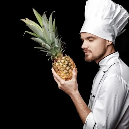 Gegrillte Flugananas in Alufolie mit Sauerkrautsaft-Eiswürfeln