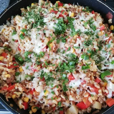 Ebly-Gemüsepfanne mit Hackfleisch
