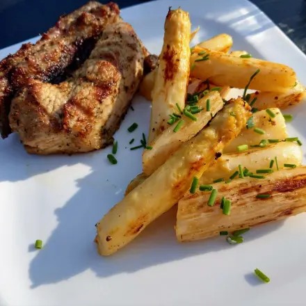 Marinierter gegrillter Spargel