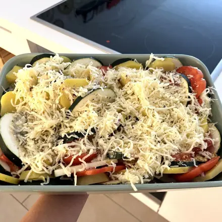 Kartoffel-Zucchini-Tomatenauflauf mit Kefir (Low Carb)