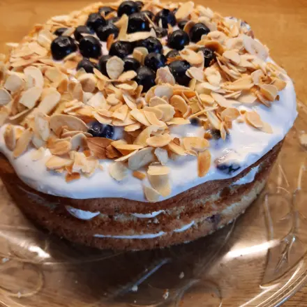 Heidelbeertorte mit Mandeln