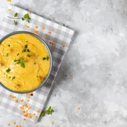 Cremiges Kürbis-Linsen-Curry