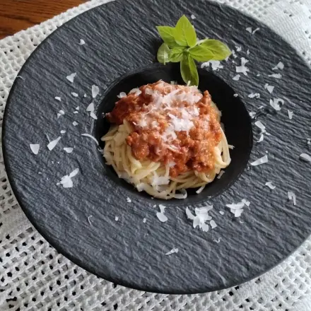 Spaghetti mit Tomaten-Hackfleisch-Soße