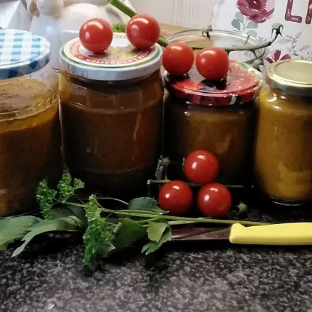 Gemüsepaste auf Vorrat