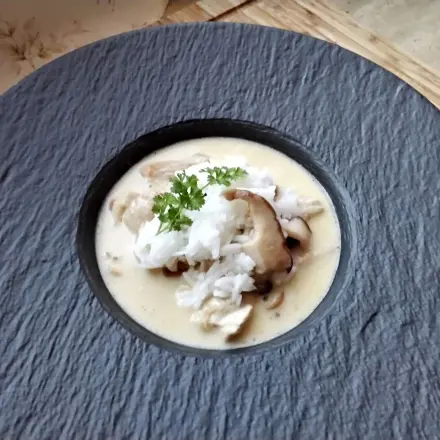 Putenbrust mit frischen Steinpilzen und Reis