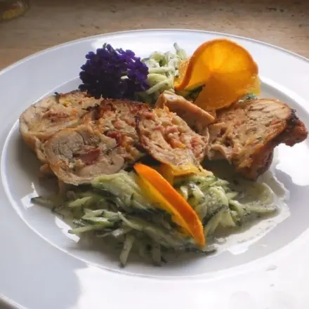 Gefüllte Hähnchenschenkel