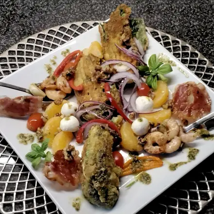 Romanasalat paniert mit Beilagen