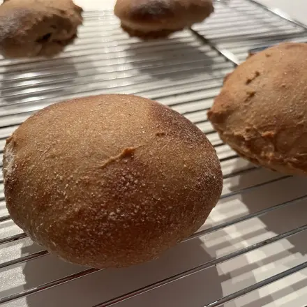 Sauerteig Brötchen selber backen