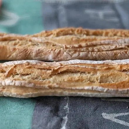 Dinkelbaguette-Rezept: Baguette selber backen