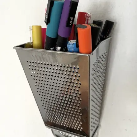 Stiftehalter aus alter Reibe - DIY Upcycling