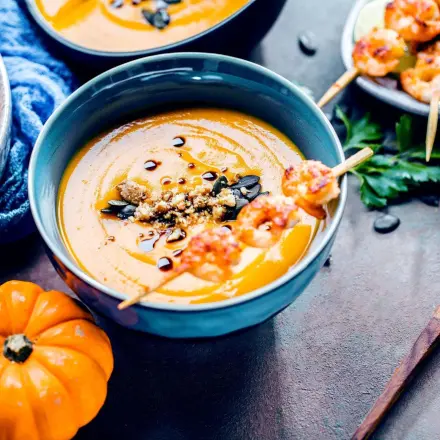 Kürbissuppe mit Garnelen