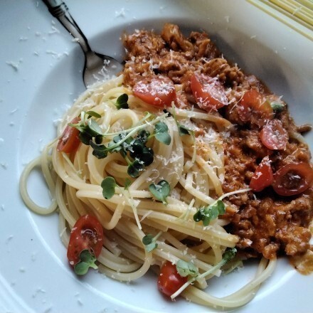 Spaghetti mit Hähnchen-Bolognese