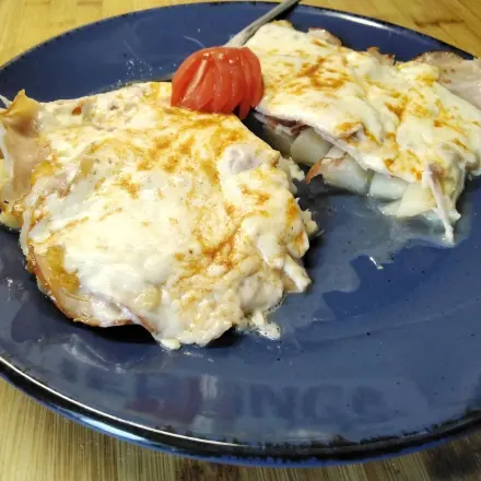 Spargel mit Käse überbacken