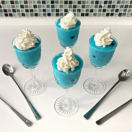 Blauäugiger Schlumpf-Pudding