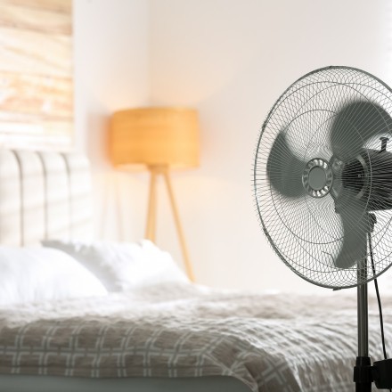 Schlafzimmer kühlen: Tipps gegen Sommerhitze