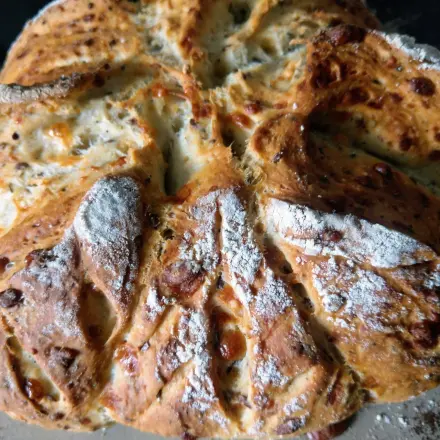 Dinkelbrot mit Parmesan