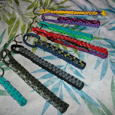 Lanyard aus Paracord knoten