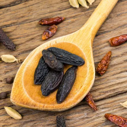 Tonkabohne Warenkunde