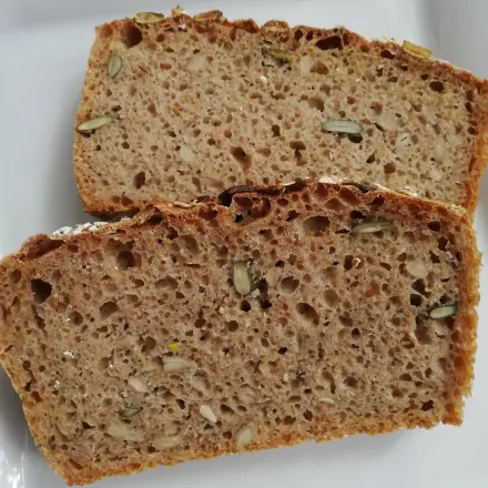 Gesundes Vollkornbrot selber backen