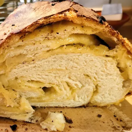 Käse-Zwiebel-Brot