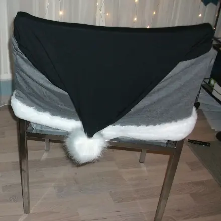 DIY Nikolausmützen als Stuhlhussen nähen