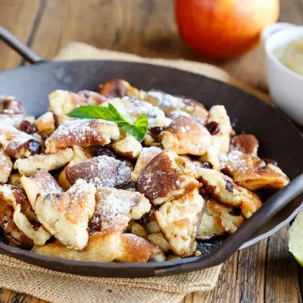 Österreichischer Kaiserschmarrn - besonders leicht und fluffig