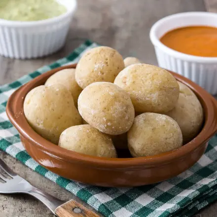 Papas arrugadas & Mojos – Kanarische Runzelkartoffeln mit Sauce