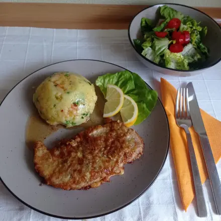 Schnitzel vom Schwein "Pariser Art"