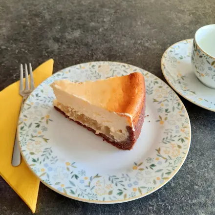 Käse-Apfelmuskuchen mit Schoko-Keksboden