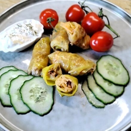 Gefüllter Porree mit Joghurt Dip