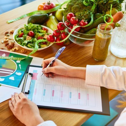 Ökotrophologie-Fernstudium – Ernährungswissenschaften (B.Sc.) bei AKAD