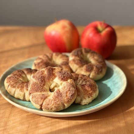 Apfelringe in Blätterteig – Rezept mit Zimt & Zucker