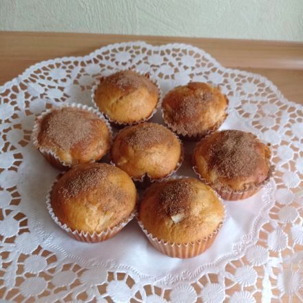 Saftige Apfel-Muffins mit Zimt & Zucker