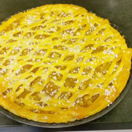 Rheinischer Apfelriemchen mit Hefeteig
